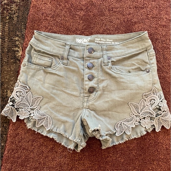 Crochet Detail High Rise Stretch Cotton Button Fly Jean Shorts - Picture 1 of 7
